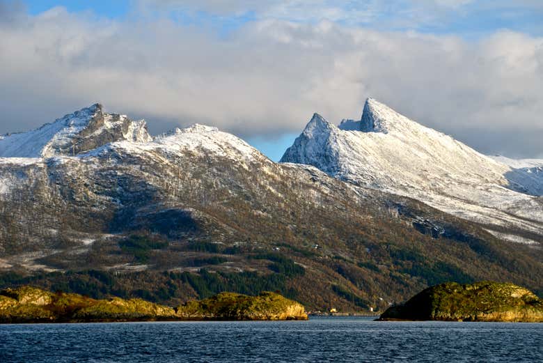 Découvrez l’archipel de Bergsfjord en bateau