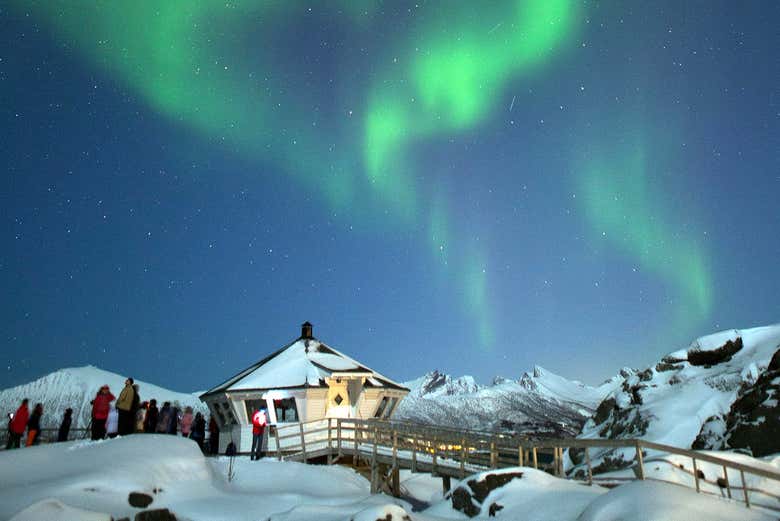 Watching the Northern Lights from Hamn Lighthouse