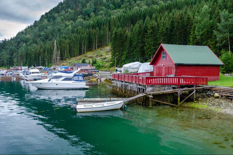 Charming little dock in Kaupanger