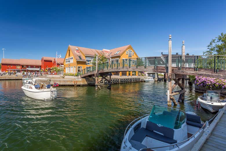 Walk around the most charming areas