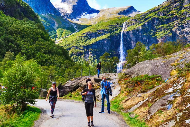 Paseando a los pies del glaciar