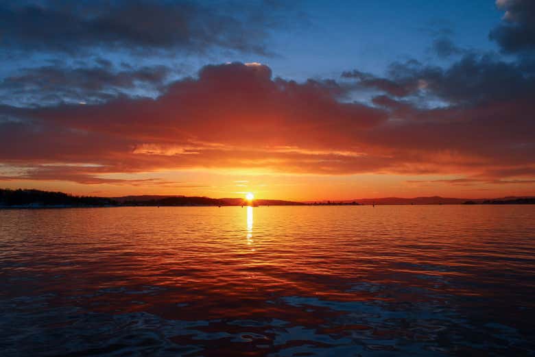 Atardecer en el fiordo de Oslo