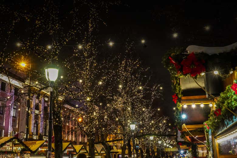 Disfrutando de las luces del centro de Oslo