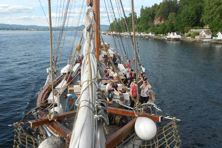 Disfrutando de la navegación por el fiordo de Oslo
