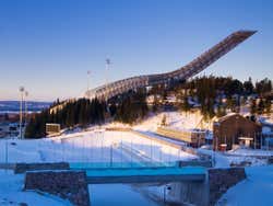 A pista de saltos Holmenkollen