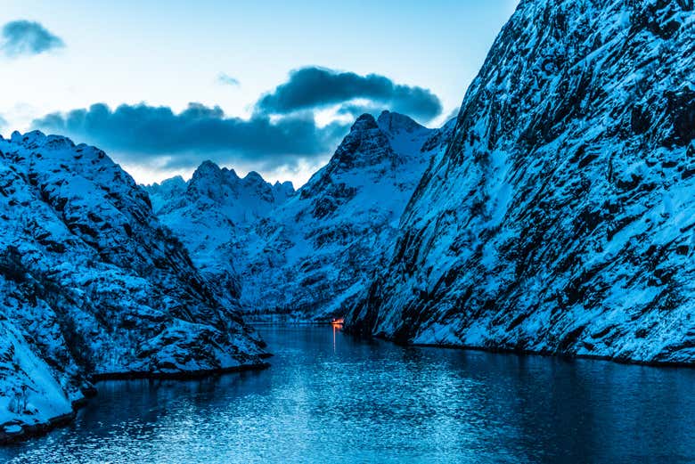 Trollfjord no inverno