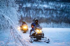 Paseo en moto de nieve por Tromsø