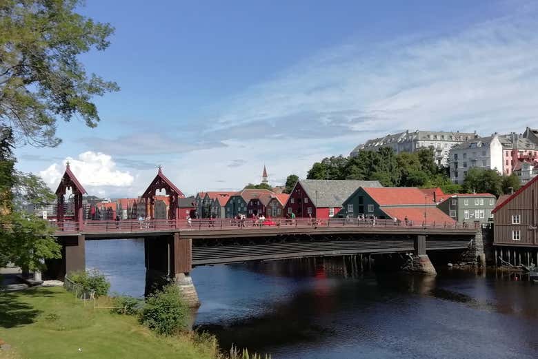 Promenade sur le pont du centre historique
