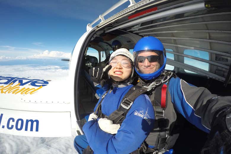 A punto de saltar desde el avión