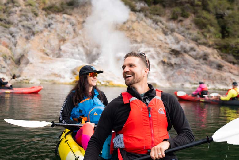 Desfrutando do tour de caiaque