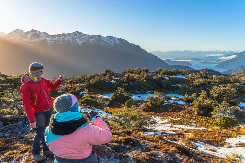 Contemplez les paysages depuis le sommet des montagnes
