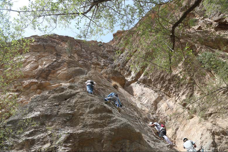 Al inicio de la escalada en Jebel Shams