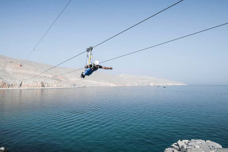 Volez au-dessus de l'eau
