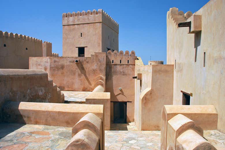 Tour the iconic Nakhal Fort