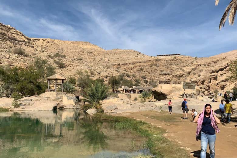 Turisti a Wadi Bani Khalid