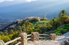 Private Hike to Wakan + Nakhal Hot Springs
