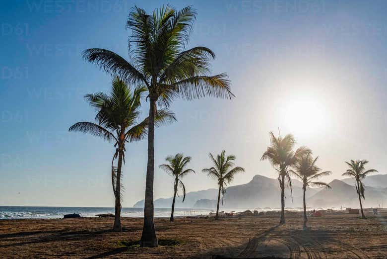 Explore Al Mughsail Beach