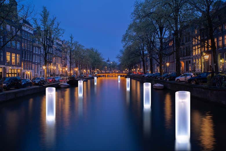 Marvel at how the canals transform at Christmas
