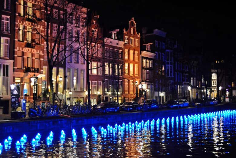 Disfrutaréis de Ámsterdam iluminado