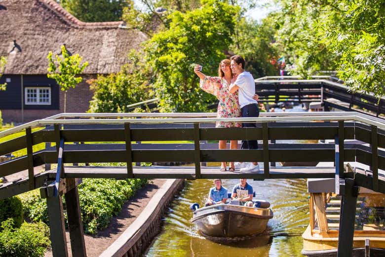 Desfrutando de Giethoorn