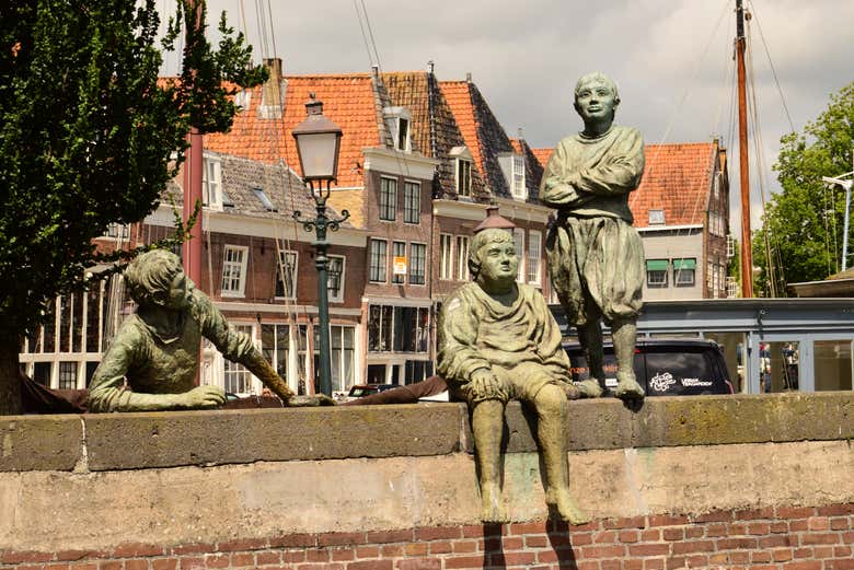 Uma das famosas esculturas de Hoorn