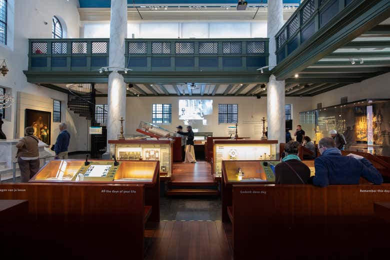 Learn about the history of the Jewish community