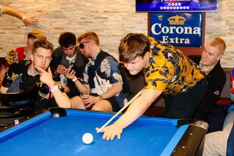 Billard dans l'un des bars d'Amsterdam