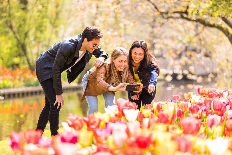 Um dos lagos no Keukenhof