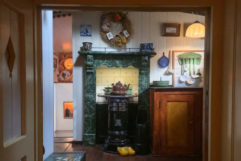 Os sorprenderá cada detalle en la Casa Flotante