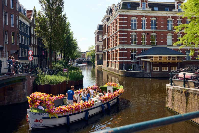Recorriendo los canales de Ámsterdam
