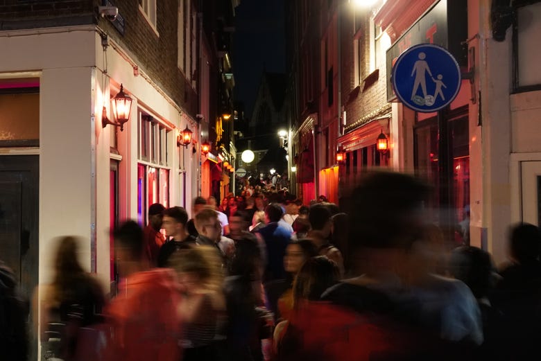 Bairro Vermelho de Amsterdam à noite