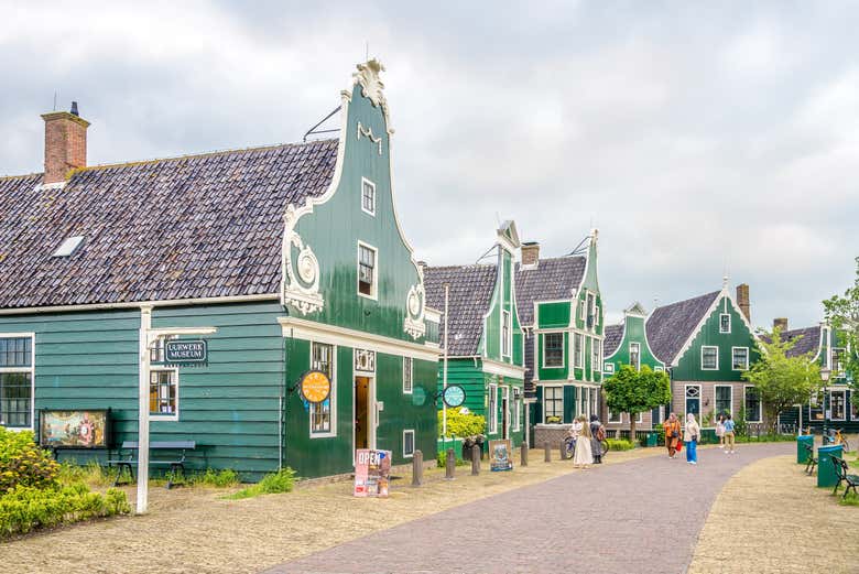 Step into the Netherlands from the 18th and 19th century