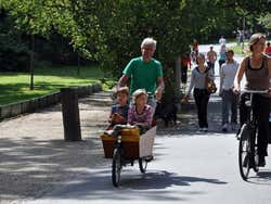 Bicicleta com crianças no Vondelpark