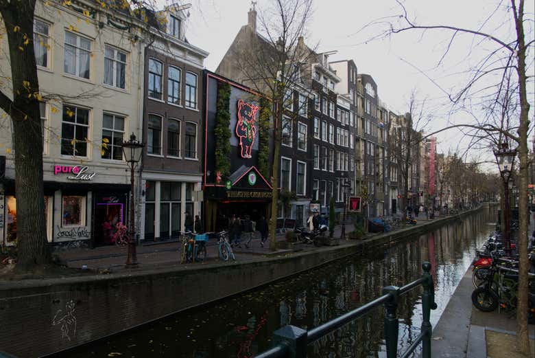Paisajes del Barrio Rojo de Ámsterdam
