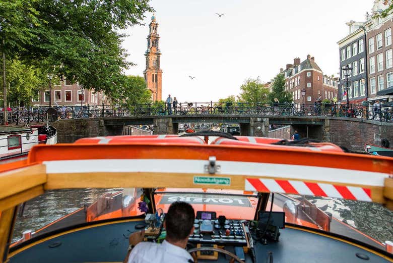 Paseo en barco por los canales de Ámsterdam