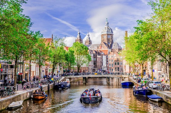 Jogo de pistas em Amsterdam: Os segredos do marinheiro