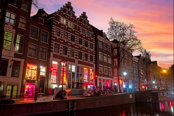 Red Lights and Dark Amsterdam Tour