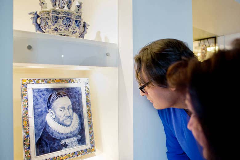 Contemplando as obras de arte