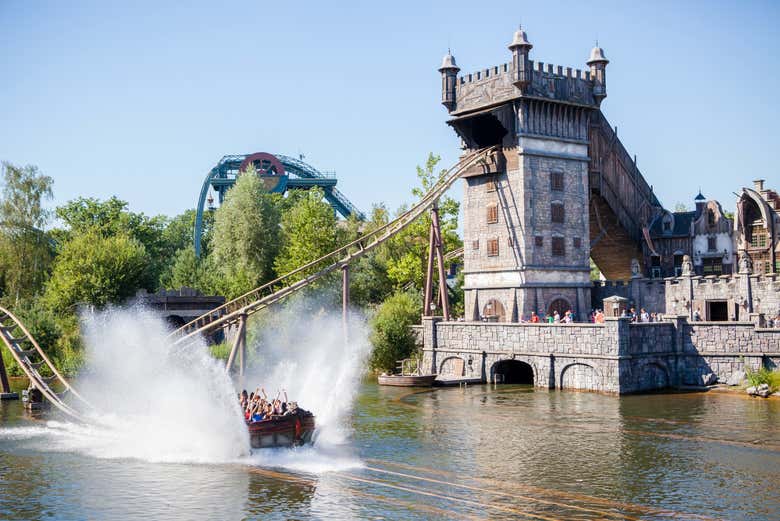 La montaña rusa acuática de Efteling