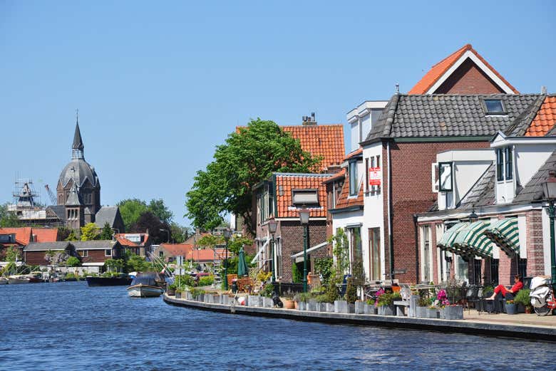 Vistas de Leiden desde el barco