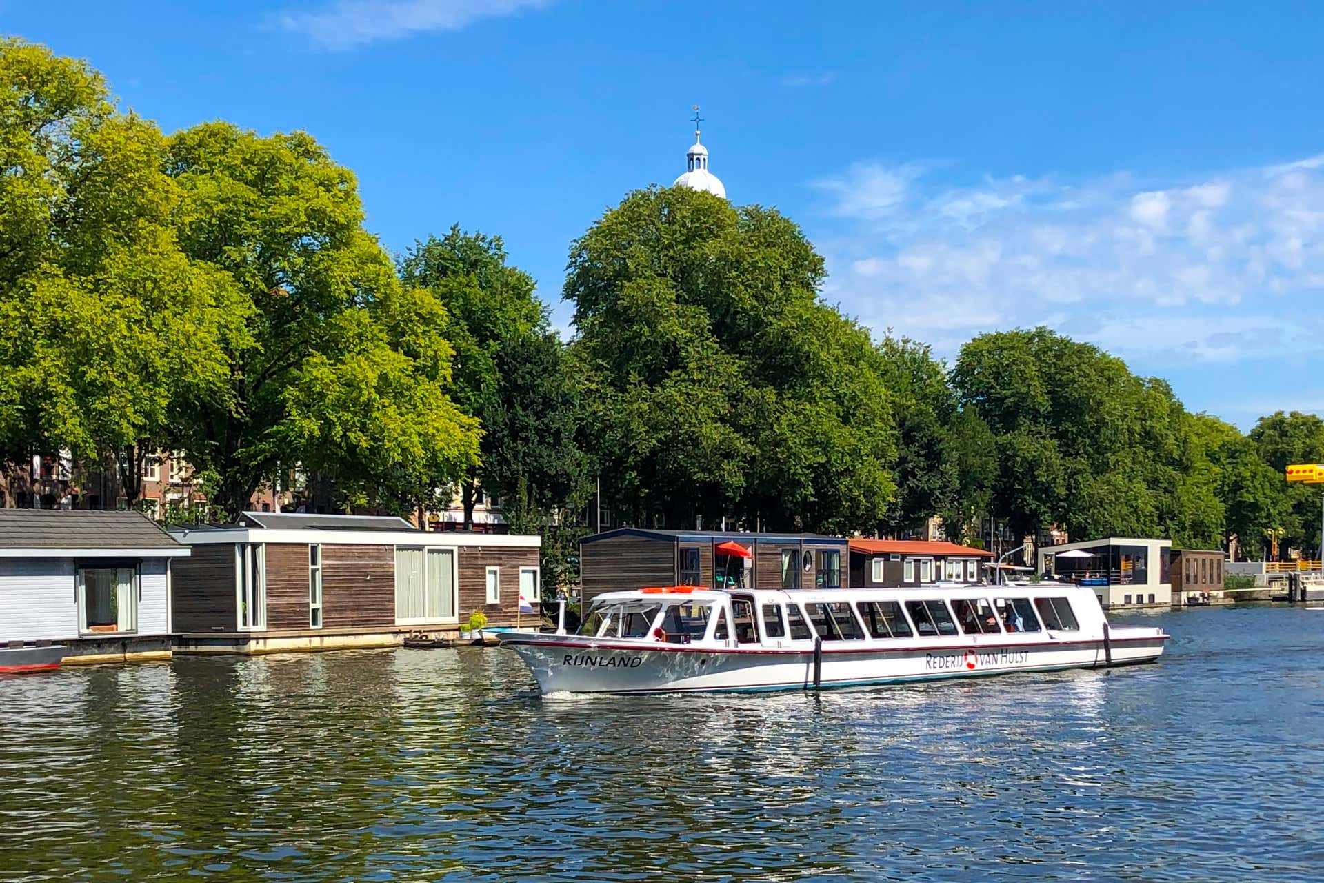 Passeio de barco pelos canais de Leiden
