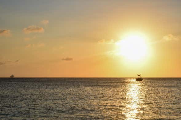 Fiesta en catamarán por Aruba