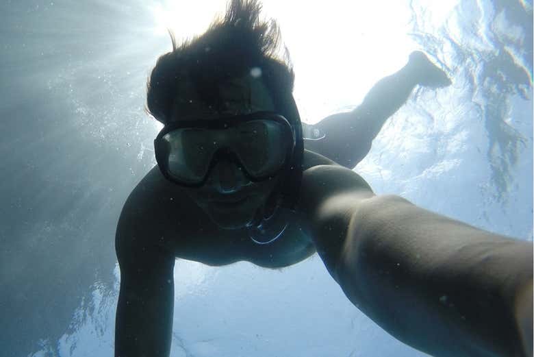 Faire du snorkeling pendant la balade en bateau