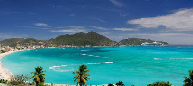 Paseo en catamarán por la isla de San Martín