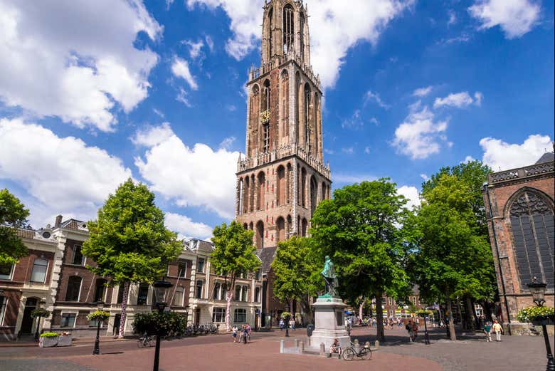 Admire Dom Tower