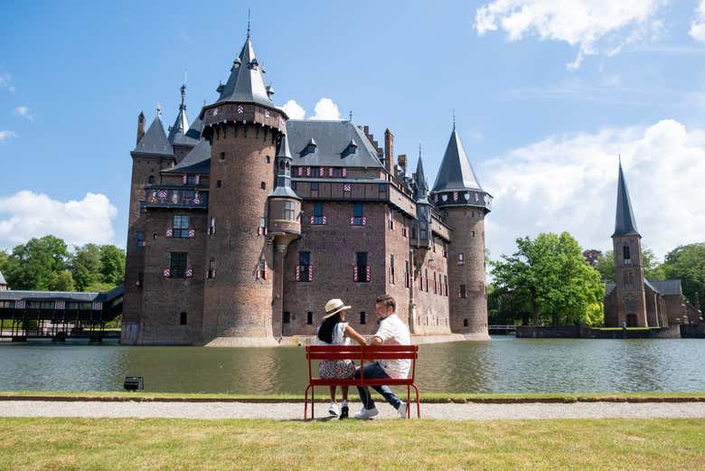 Spend a romantic time