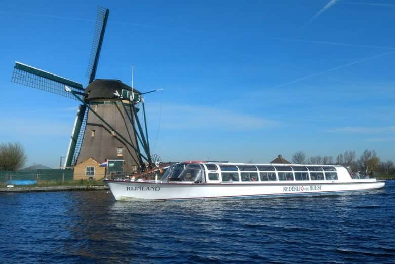 Immerse yourself in the culture of the Netherlands