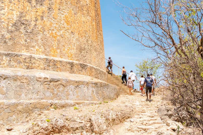 Subiendo al Fuerte Beekenburg