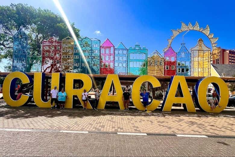 Letras de bienvenida a Curazao