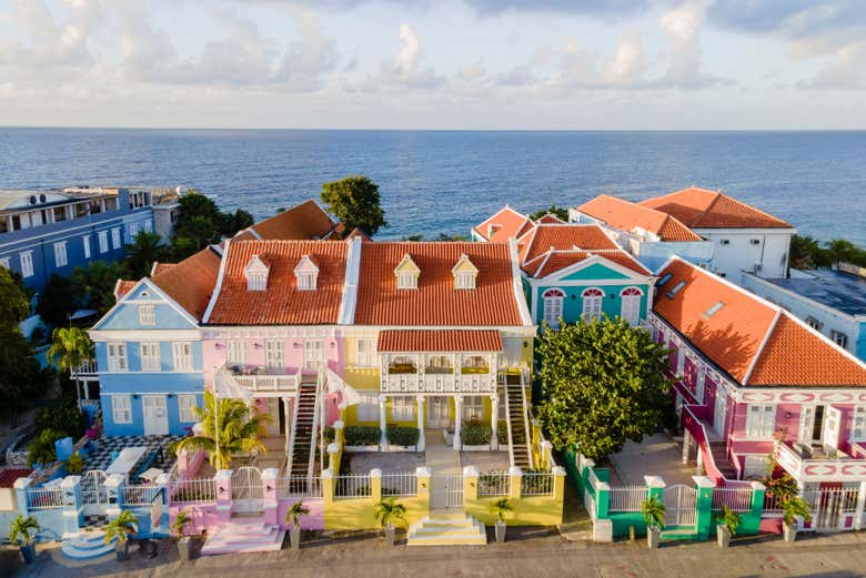 ¡Bienvenidos a Willemstad, la capital de Curazao!